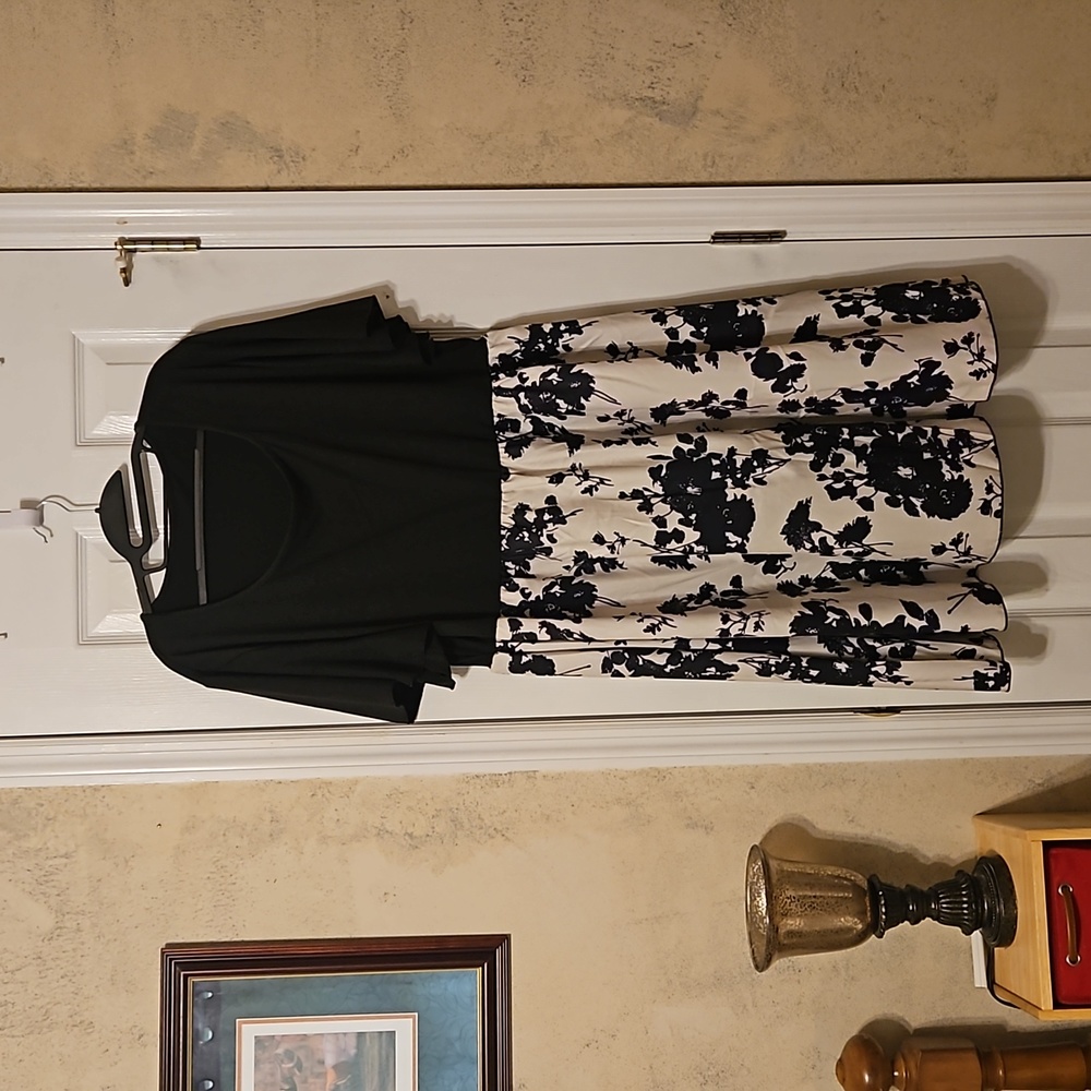NWOT SHEIN Curve Dress Size 4X